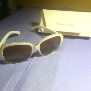 MICHAEL KORS Sunglasses